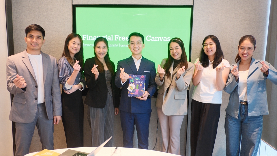เป็นทีมงานที่ปรึกษาทางการเงิน ช่วยวางแผนการเงินส่วนบุคคลและวางแผนเกษียณ วางแผนการลงทุน
