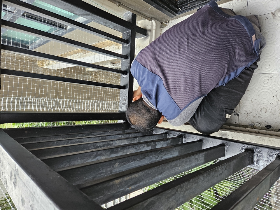 ติดตาข่ายกันนก - รับงานติดตาข่ายกันนก บ้าน และคอนโด - 4