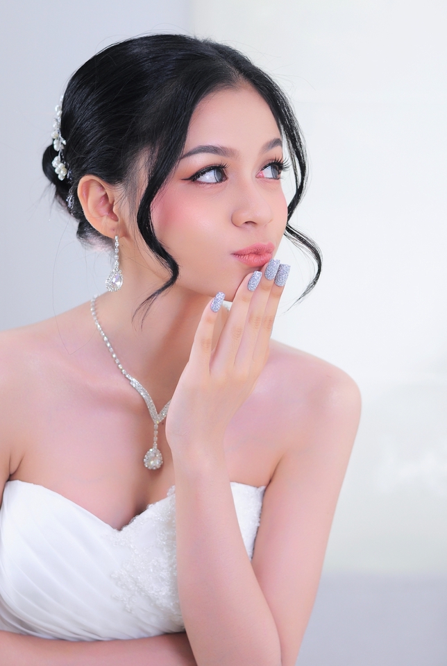 ช่างแต่งหน้าเจ้าสาว แต่งหน้าทำผมเจ้าสาวสวยหวาน สไตล์เกาหลี