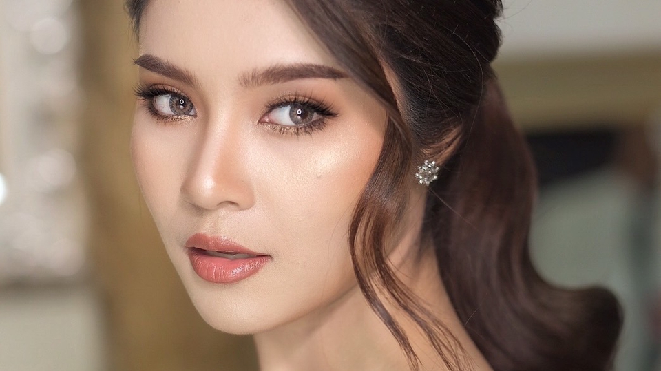 รับแต่งหน้าเจ้าสาวสวยดูดี แต่งหน้าเจ้าสาว ช่างแต่งหน้า