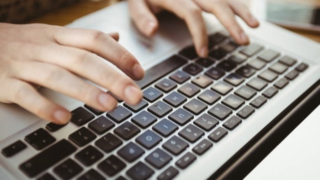 คีย์ข้อมูล พิมพ์งาน  พิมพ์รายงาน งานวิจัย นิยาย 