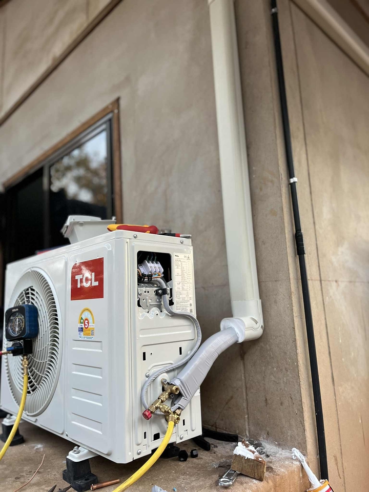 ซ่อมแอร์ - ติดตั้งเเอร์ TCL ขนาด13‚000 BTU - 2