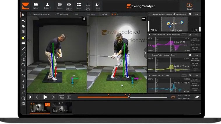 เรียนตีกอล์ฟ ครูสอนตีกอล์ฟกำลังวิเคราะห์วงสวิงนักกอล์ฟผ่านโปรแกรมคอมพิวเตอร์เพื่อสอนตีกอล์ฟ ปรับวง