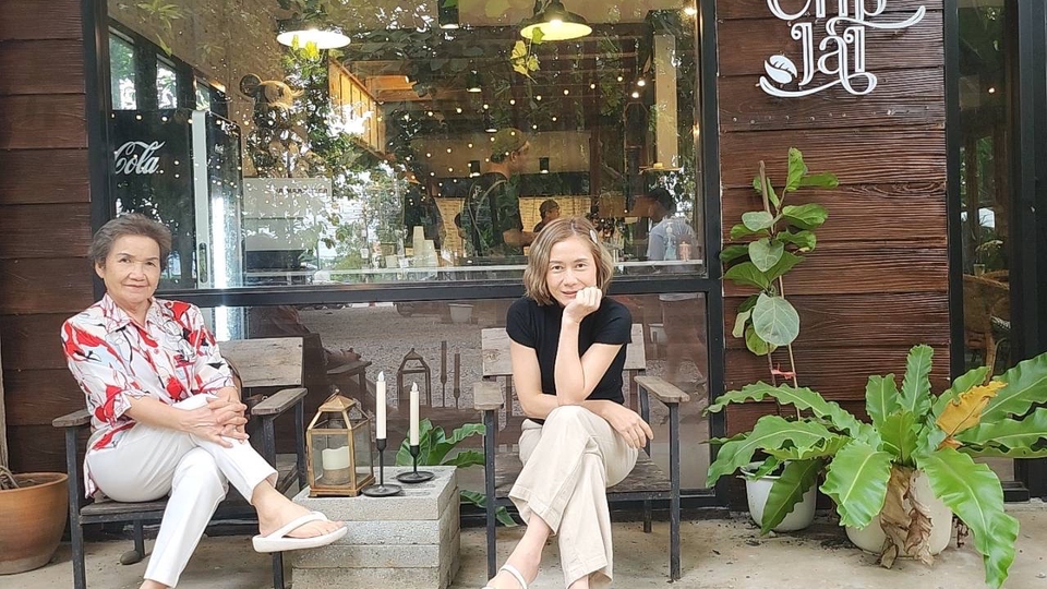 ชื่อเด่นนี่ มีทักษะการฟัง/พูดคุย/เข้าอกเข้าใจ/พร้อมเป็น “เพื่อนที่ไว้ใจได้” ในทุกช่วงเวลาของคุณ