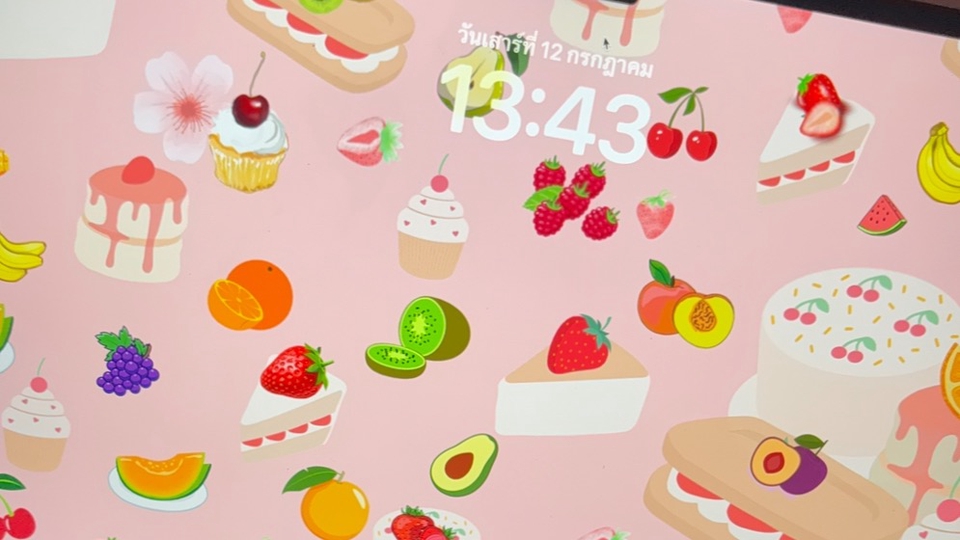 ตกเเต่งวอลเปเปอร์ ตามบรีฟตามสไลต์ได้เลยค่ะ