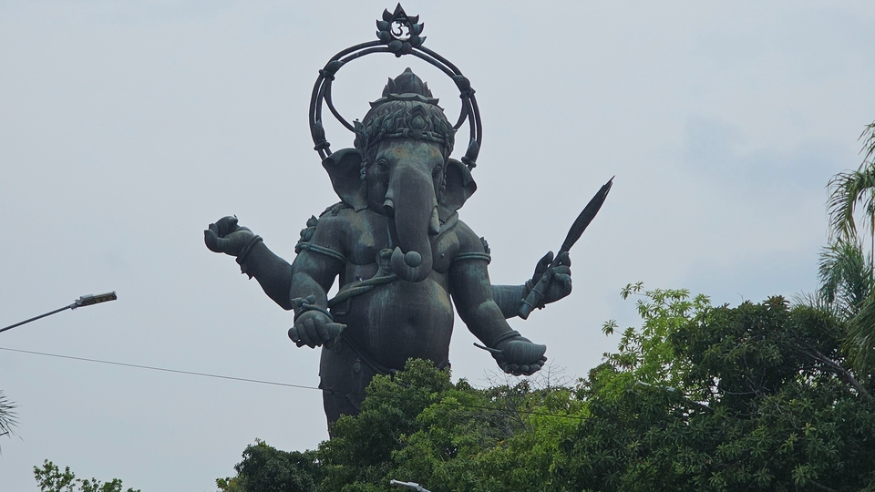 เราไปมา 2 ครั้งแล้ว เป็นคนนับถือพระพิฆเนศอยู่แล้วดเวบค่ะ ใช้บริการได้น้าา