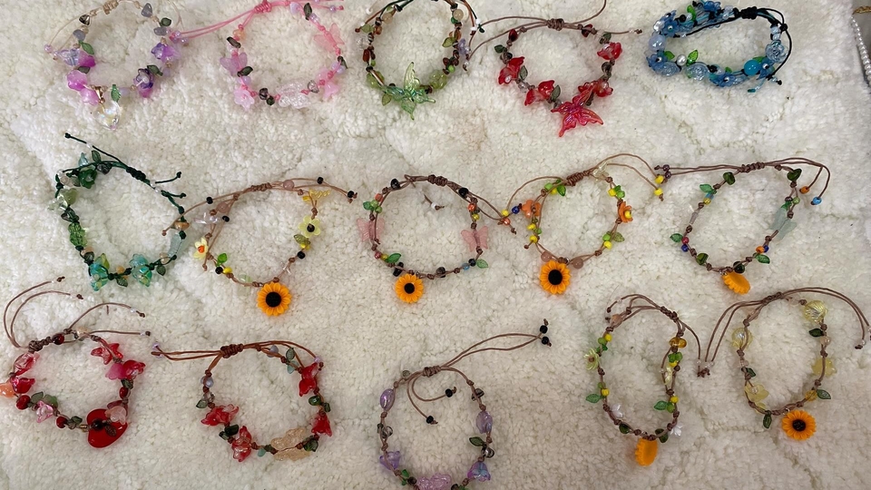 กำไลเชือกเทียน