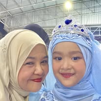 รับแต่งหน้ารับปริญญา แม่และลูกสาว แต่งหน้าเจ้าสาวสวย ช่างแต่งหน้า