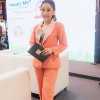 ช่างแต่งหน้ารับปริญญา แต่งหน้าทำผมเจ้าสาว กรุงเทพฯ
