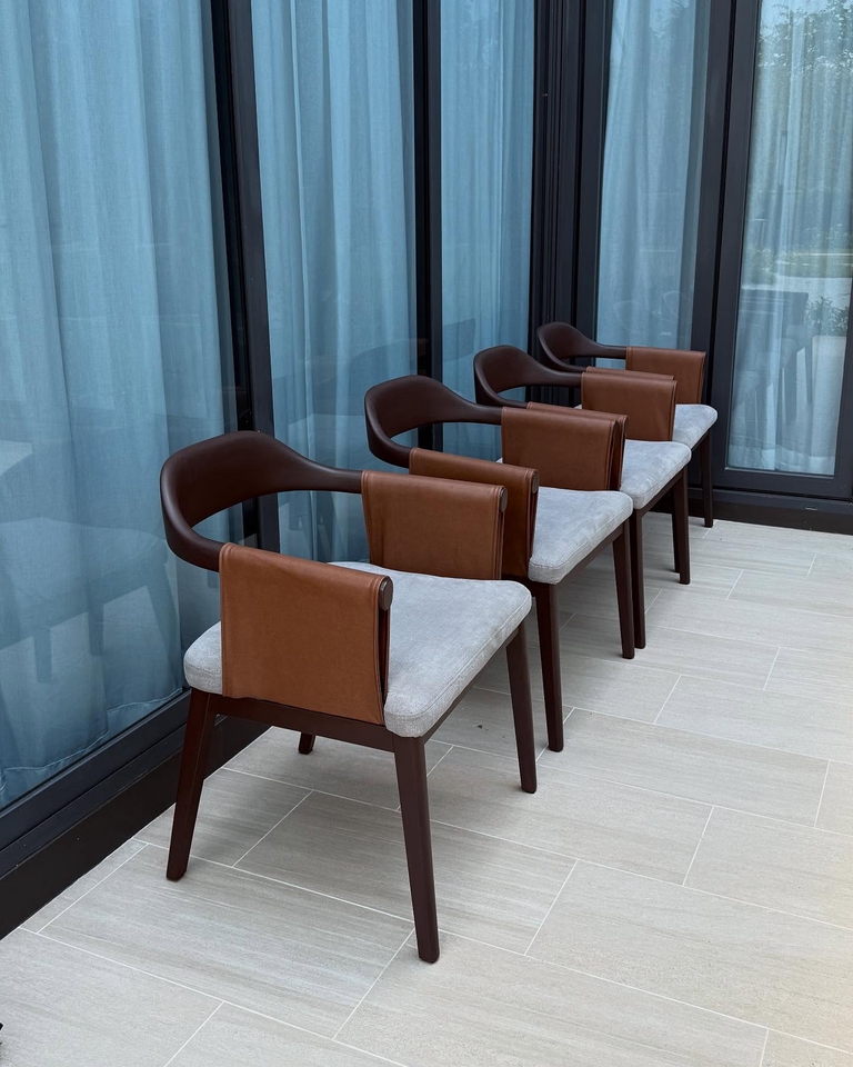 รับออกแบบตกแต่งภายในร้านอาหาร เก้าอี้ไม้ดีไซน์สวย