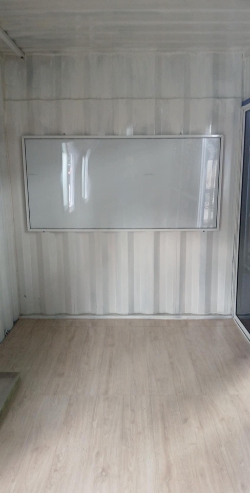 ผู้รับเหมาก่อสร้างต่อเติม ห้องเรียนสำเร็จรูป ภายในตู้คอนเทนเนอร์