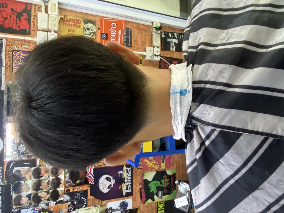 ตัดผมนอกสถานที่ ช่างตัดผมให้บริการตัดผมชาย ทรงผมรองทรงสวยๆ พร้อมบริการตัดผมถึงบ้าน สะดวก รวดเร็ว ตัดผมราคาถูก ช่างตัดผมมืออาชีพ ตัดผมผู้ชาย ตัดผมเด็ก ช่างทำผม