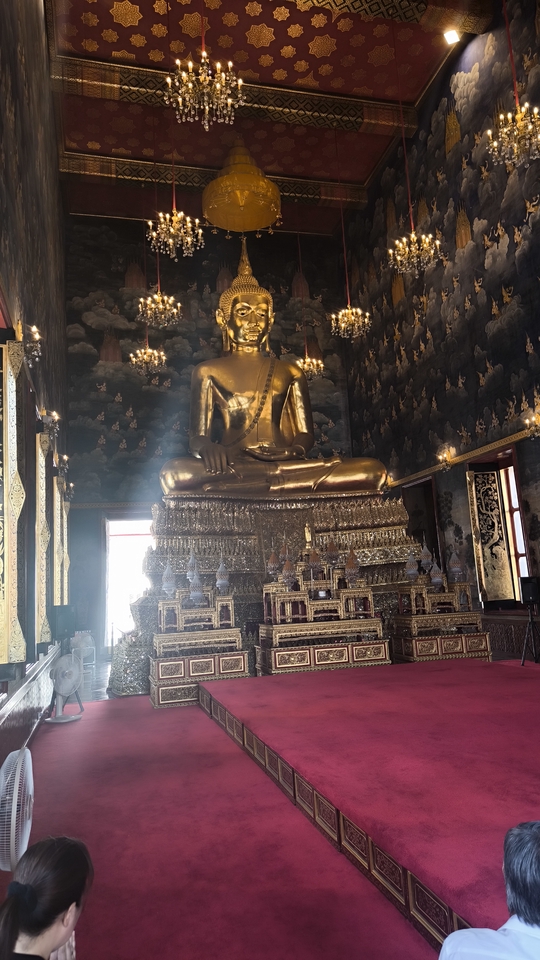 วัดเทวราชกุญชร วรวิหาร