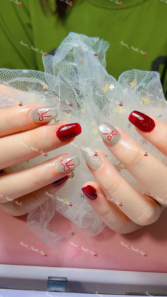 ทำเล็บเจลสวยๆที่บ้านโทนแดง-เงิน