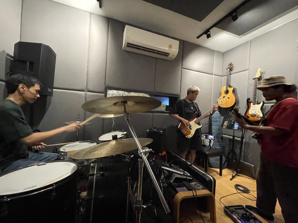สตูดิโอให้เช่า - ห้องซ้อมดนตรี Brick Studio | Music Rehearsal Room สมุทรปราการ - 7