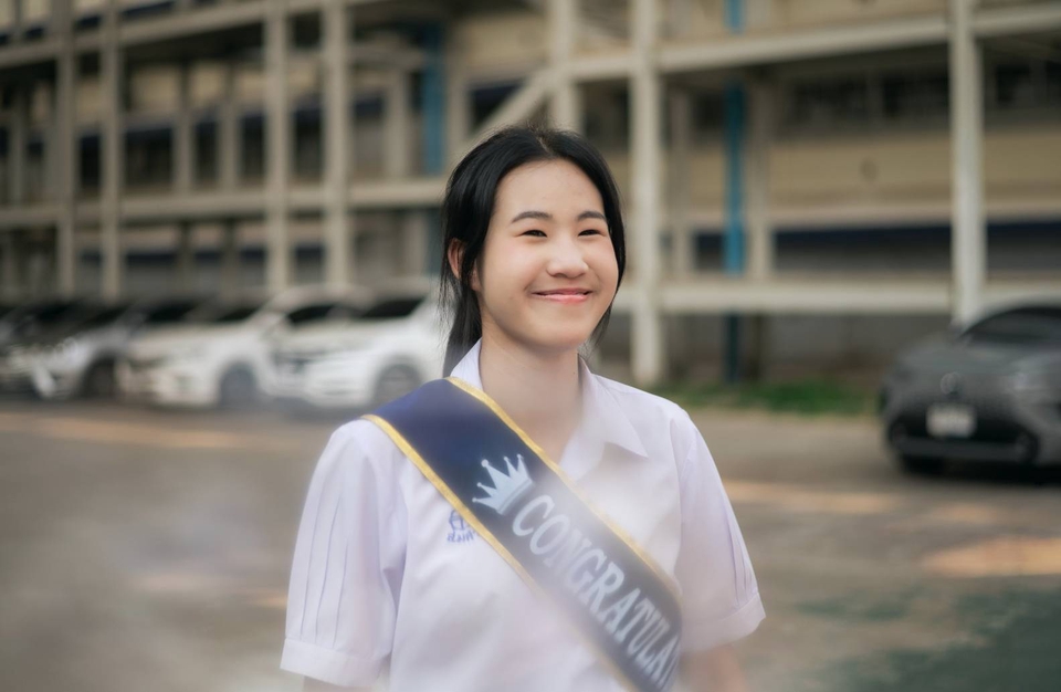 รับถ่ายภาพทำพอร์ต / portfolio / ถ่ายรูปปัจฉิมฯ นักเรียน / นักศึกษา