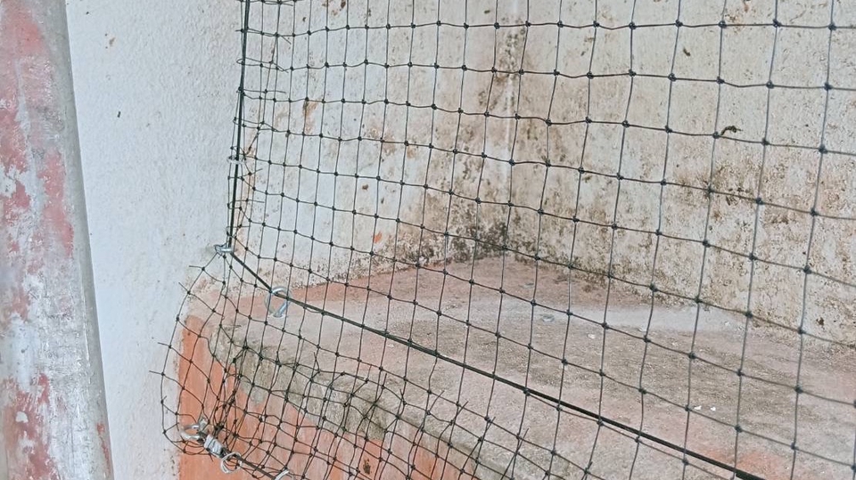 ระบติดตั้งตะแกรงกันนก ภายในบ้านคอลโด หรือ วำนักงานโรงงานทั่วไป และ ติดตั้งกันนกของแผงโซล่าเซลล์