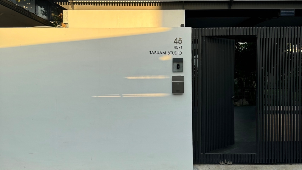 สตูดิโอถ่ายภาพนิ่งและวิดีโอ