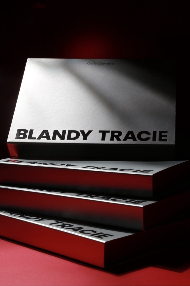 ออกแบบสื่อสิ่งพิมพ์ บรรจุภัณฑ์ Blandy Tracie หรูหรา