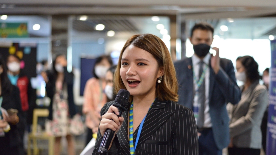 พิธีกรมืออาชีพ จ้างพิธีกรงานแต่งงาน ราคาถูก