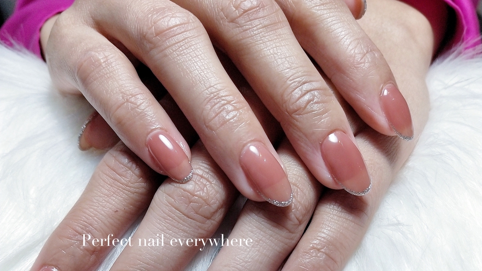 บริการทำเล็บที่บ้าน สีชมพูนู้ด แต่งเล็บสวย