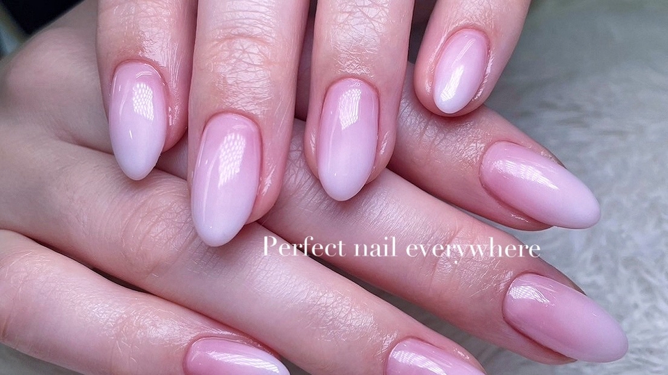 บริการทำเล็บที่บ้าน สีชมพูอ่อนสวยหวาน