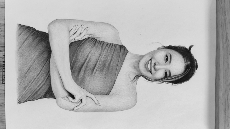 รับวาดภาพเหมือนผู้หญิงสวยด้วยดินสอ วาดภาพเหมือนสไตล์เหมือนจริง