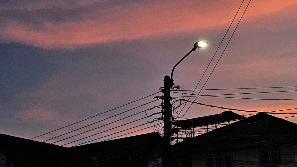 ขายรูปท้งฟ้านะคะเผื่อมีคนสนใจมีอีกหลายรูปเลยค่ะถ่ายเองกับมือค่ะ