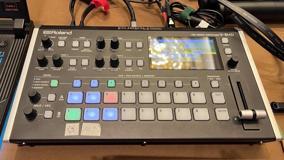 เครื่องสลับภาพวิดีโอ Roland V-8HD สตรีมมิ่ง ไลฟ์สด ตัดต่อวีดีโอ งานแต่ง งานอีเว้นท์