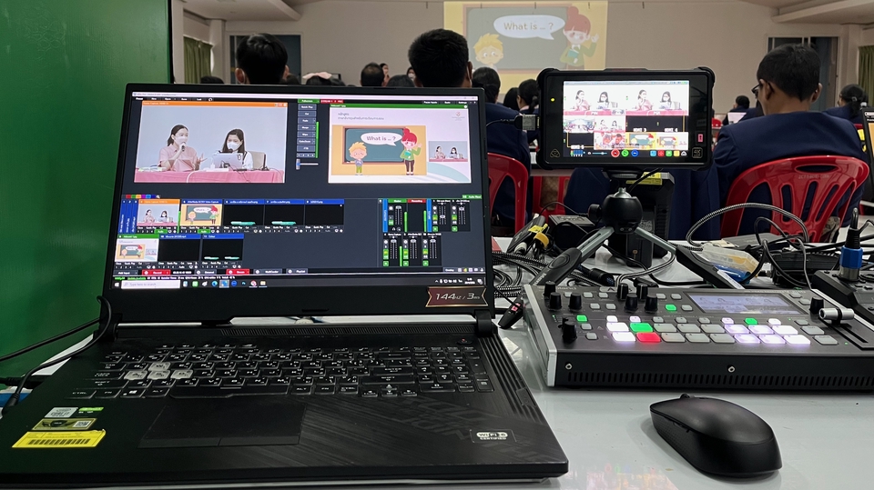 รับถ่ายวีดีโอ live streaming บริการรับถ่ายทอดสด ทำ presentation งานสัมมนา ตัดต่อวีดีโอ