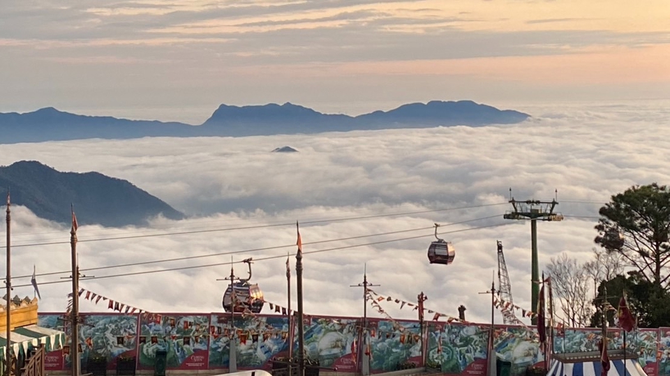 รับจัดทริปเที่ยวเหนือเมฆ วางแผนเที่ยวชมวิวภูเขาสวย ทริปส่วนตัว