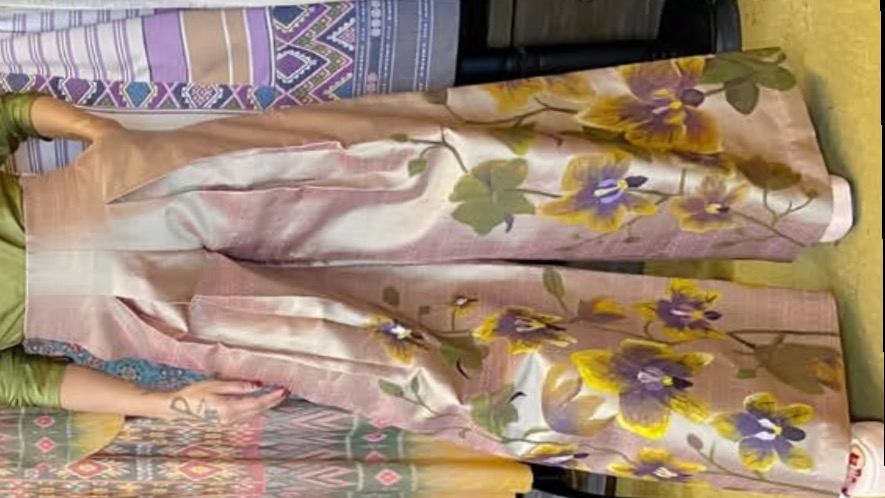 รับทำของขวัญแฮนเมด กางเกงผ้าไหมลายดอกกล้วยไม้