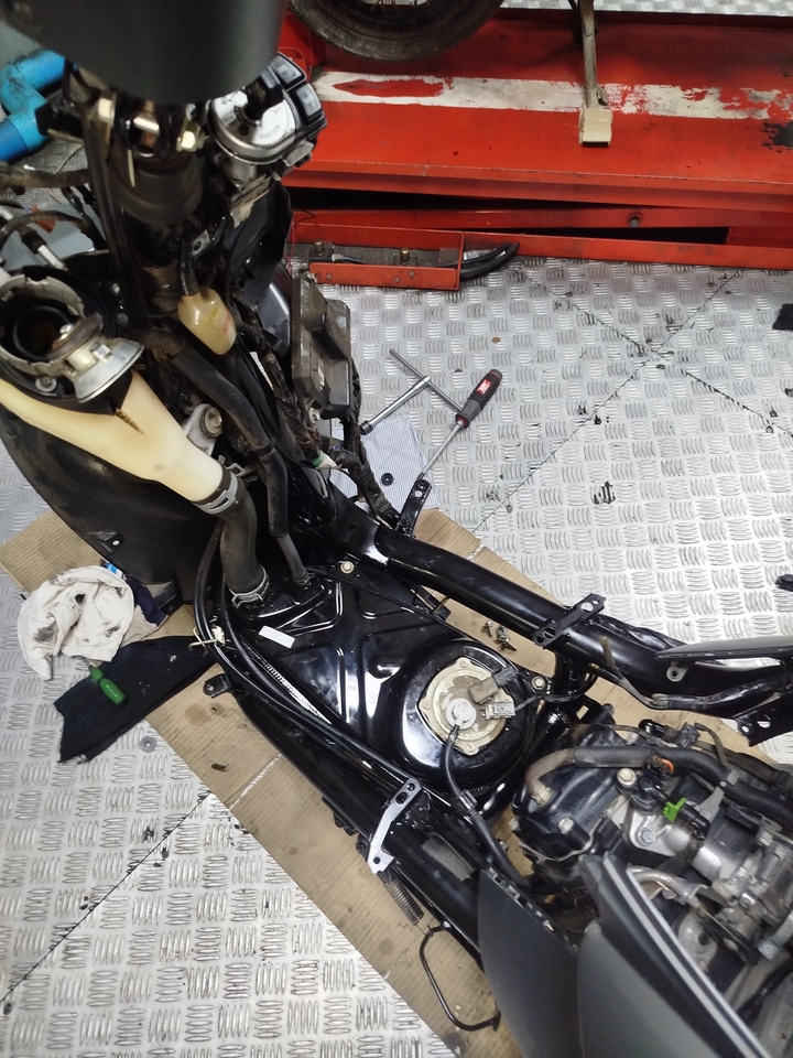 ซ่อมมอเตอร์ไซค์ - รับปรึกษาประเมินอาการ , ราคาชนซ่อมหนัก YAMAHA - 2