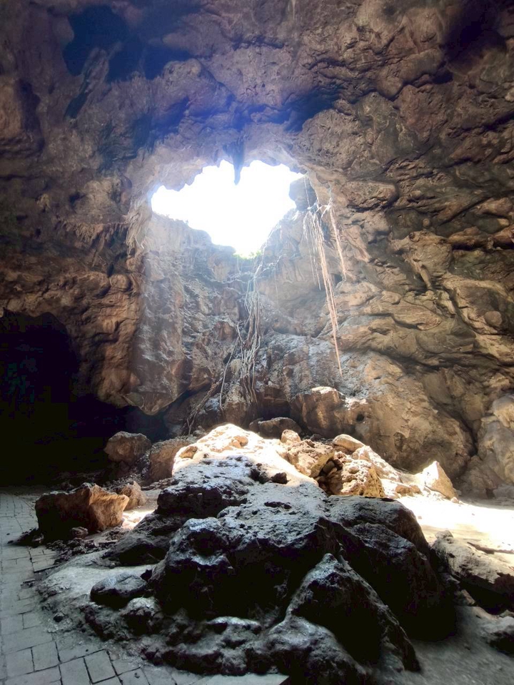 ถ้ำเขาหลวง เพชรบุรี