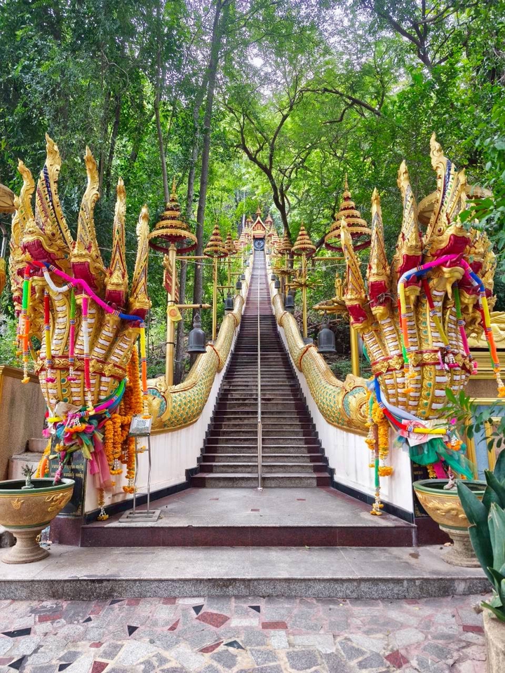 วัดชะอำคีรี เพชรบุรี