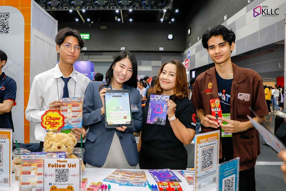 พนักงานขายออกบูธสินค้า โปรโมชั่นพิเศษ รับสมัครงาน part time