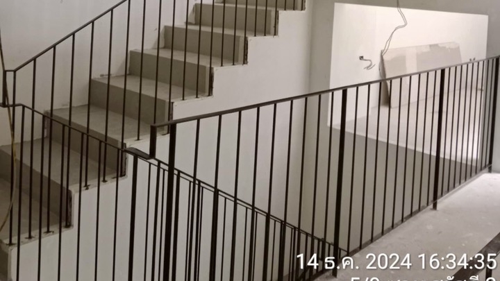 รับเหมาสร้างบันไดเหล็ก ต่อเติมบ้าน กรุงเทพฯ