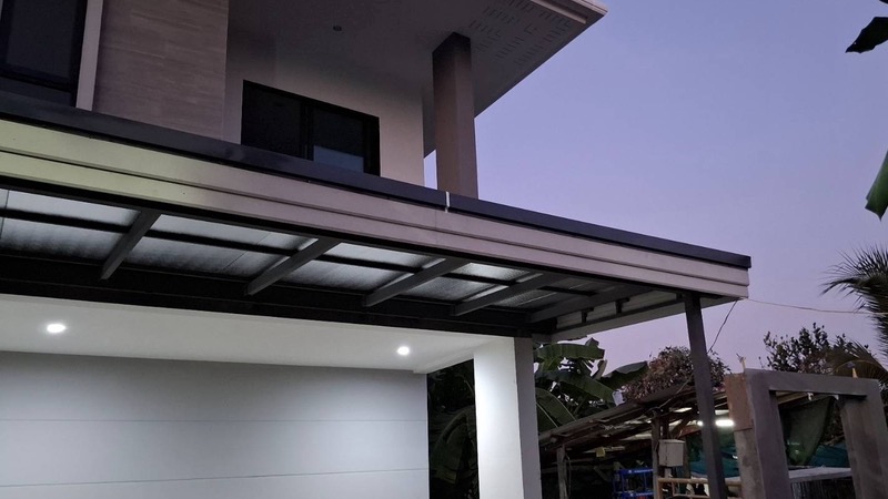 ผู้รับเหมาต่อเติมบ้าน งานก่อสร้างบ้านพักอาศัย หลังคาโรงจอดรถ