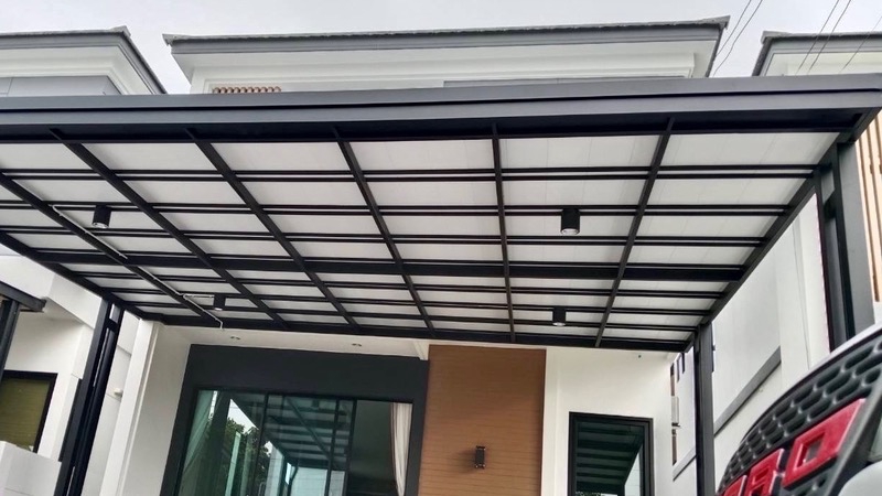 รับเหมาต่อเติมบ้านหลังคาโครงเหล็ก หลังคาโรงรถ ต่อเติมบ้านสวย