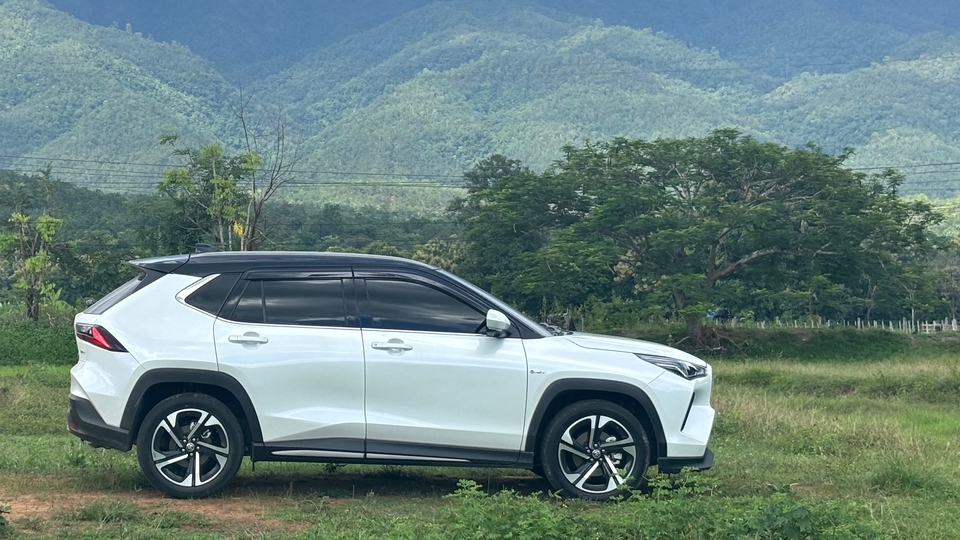 รถเช่าพร้อมคนขับผู้หญิง