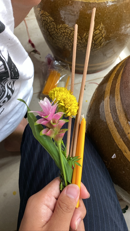 รับจ้างทำบุญออนไลน์ ดอกไม้ธูปเทียนไหว้พระ