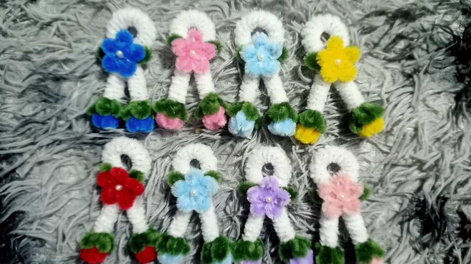 พวงมาลัยจิ๋ว
เข็มกลัดพวงมาลัยจิ๋ว
กิ๊บติดผมพวงมาลัยจิ๋ว
พวงมาลัยวันแม่