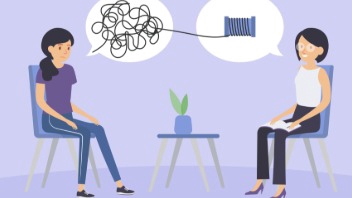 การให้บริการแบบการอำนวยความสะดวกและการรับฟัง Facilitating and Listening