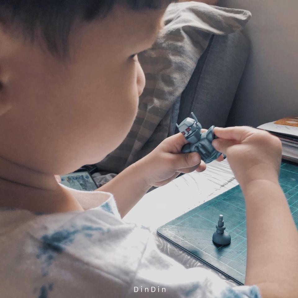 รับถ่ายภาพเด็กเล่นของเล่น ช่างภาพเด็ก ตากล้องมืออาชีพ