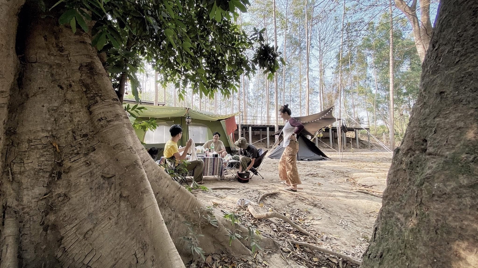 รับถ่ายภาพกลุ่มเพื่อนเที่ยวป่า ช่างภาพอิสระ ถ่ายภาพธรรมชาติ