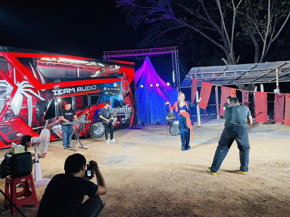 รับทำเพลงประกอบภาพยนตร์ ตัดต่อเสียง มิกซ์เพลง ทำดนตรี ทีมงานมืออาชีพ