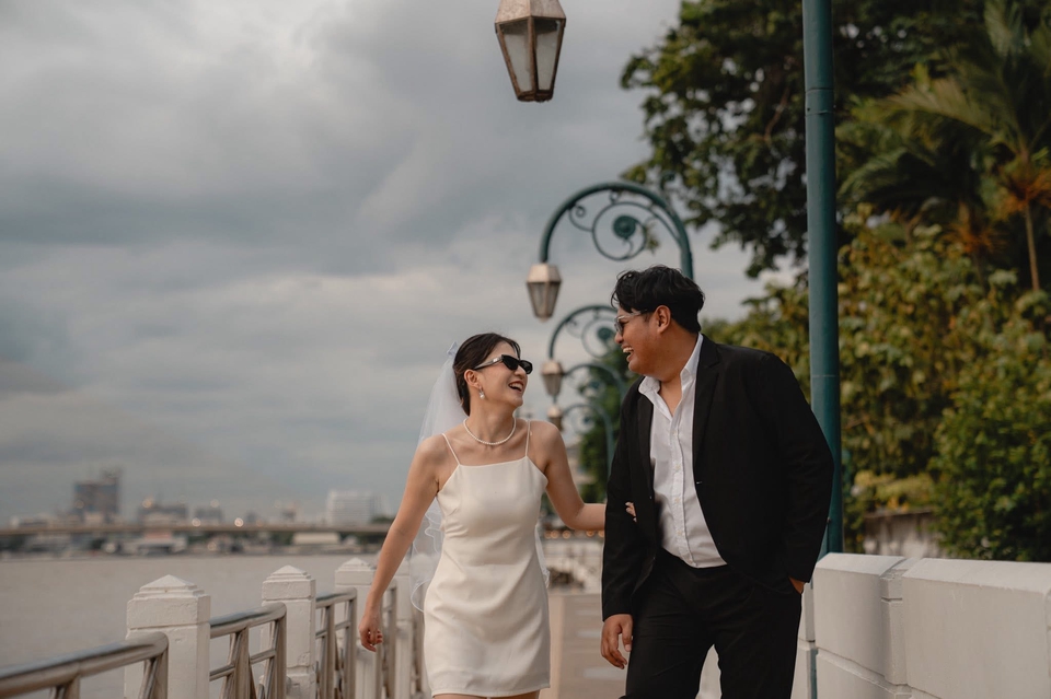 รับถ่ายรูปพรีเวดดิ้งคู่รักริมแม่น้ำ ช่างภาพรับปริญญา  ช่างภาพกรุงเทพ