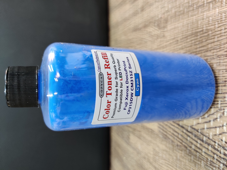 ตัวอย่าง สติกเกอร์กระดาษไดคัทผิวด้าน ขนาด 55x30 มม. เมื่อแปะสินค้าแล้ว
(รูปถ่ายจากงานจริงหน้าร้าน)