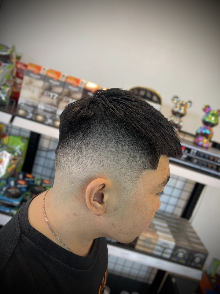 ช่างตัดผม - ตัดผมชายนอกสถานที่ เซ็ทผมออกงาน ดัดผม ทำสี ( นครปฐม จังหวัดใกล้เคียงบวกเพิ่มรับ ) - 6