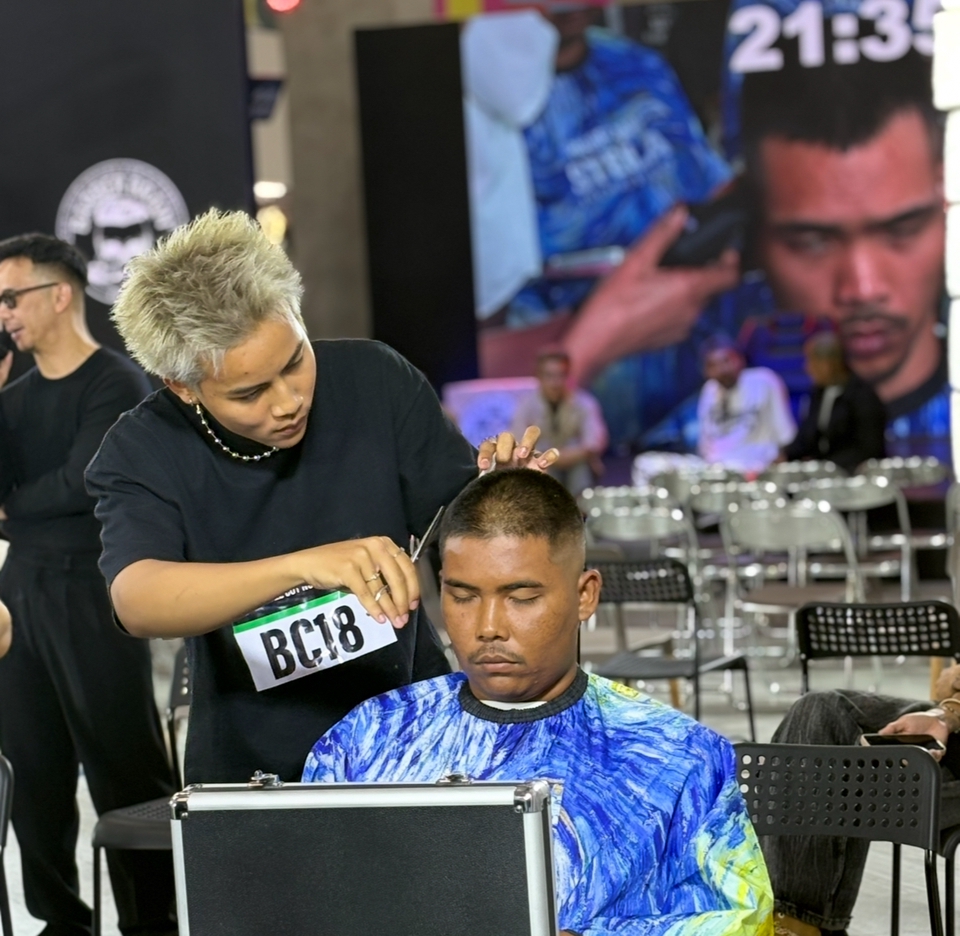 ช่างตัดผม - ตัดผมชายนอกสถานที่ เซ็ทผมออกงาน ดัดผม ทำสี ( นครปฐม จังหวัดใกล้เคียงบวกเพิ่มรับ ) - 5